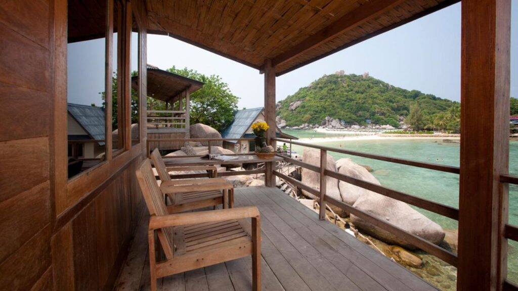Varanda do quarto no Nangyuan Island Dive Resort - onde ficar em Koh Tao
