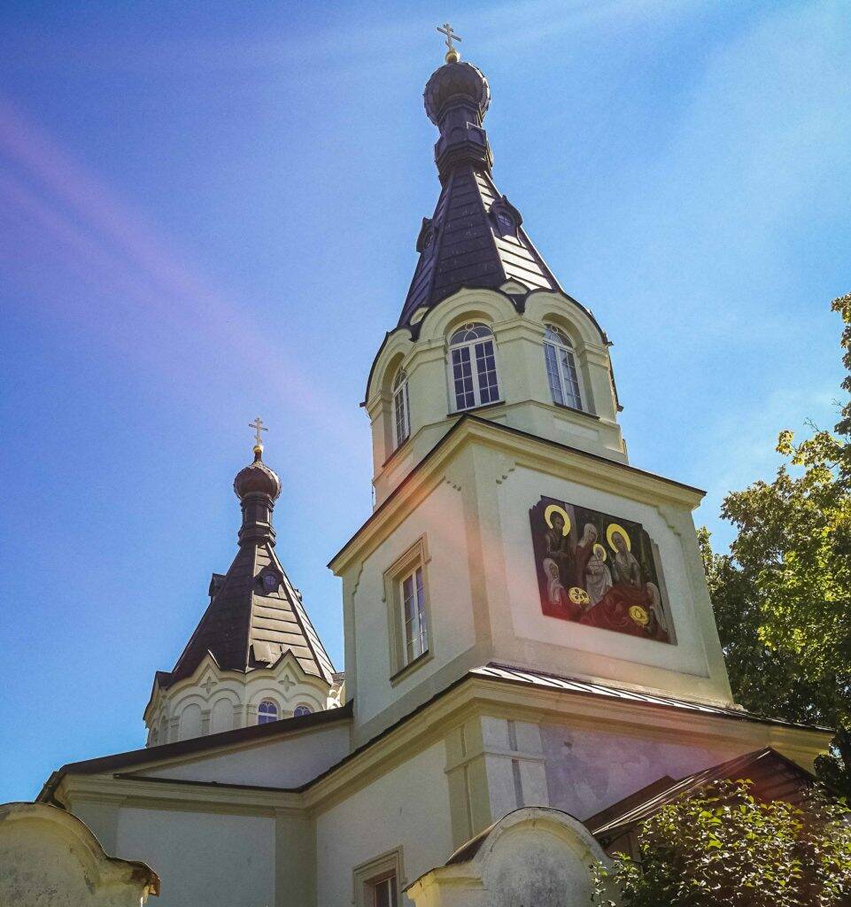 Além das paisagens maravilhosas Trakai possui igrejas bem bonitas