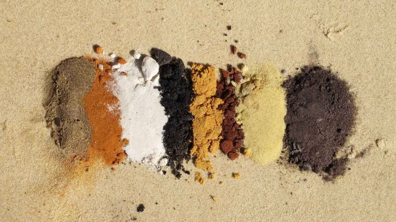 Areias coloridas na Austrália. 