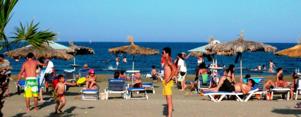 Chipre - roubados. turistas são roubados.