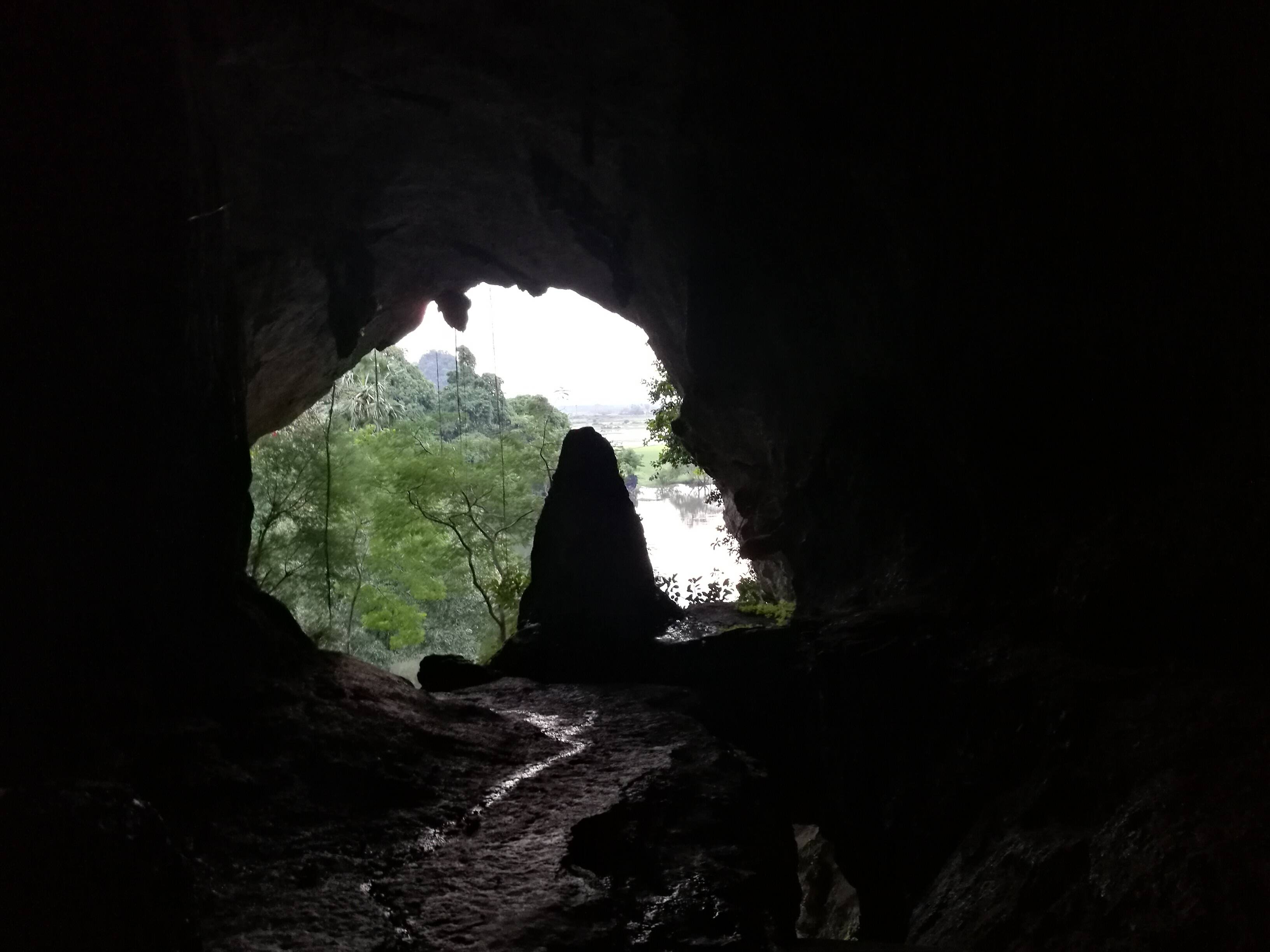 Vista maravilhosa do final da caverna