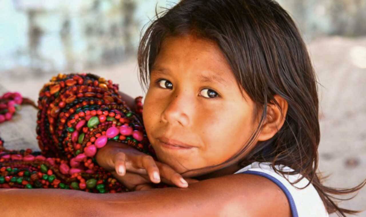 Índiazinha da tribo Pataxó. 
