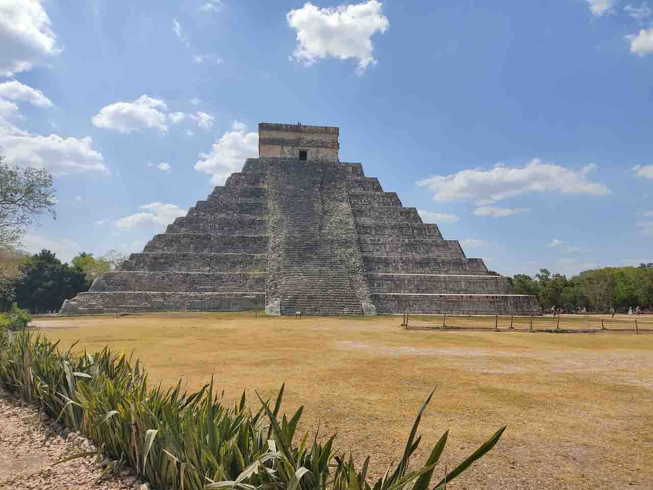 Pirâmide Chichen Itzá no México.